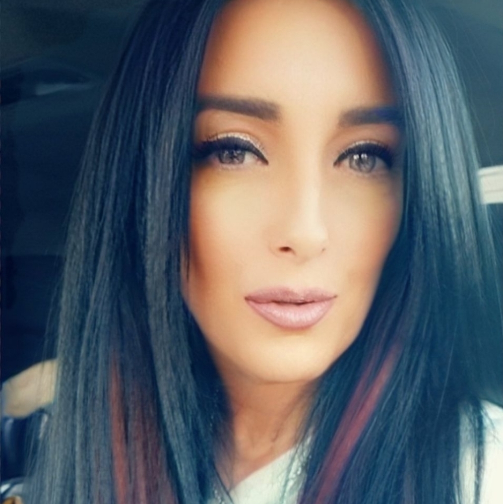 Meet your Posher, Veronica